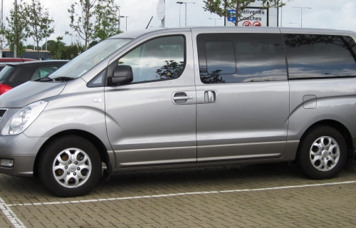 Hyundai Starex 