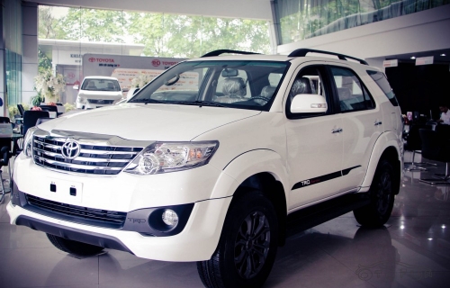 Toyota Fortuner V